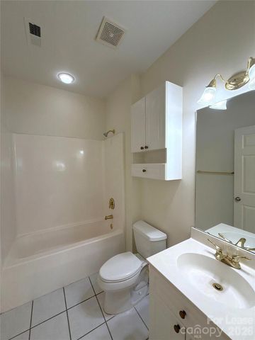 9113 Meadow Vista Road, Charlotte, NC 28213