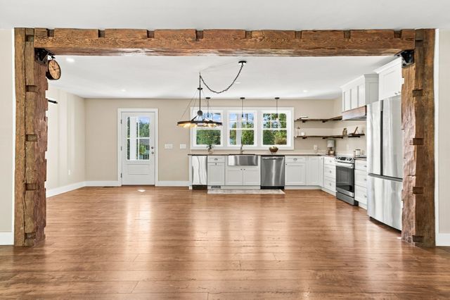 5 Chase Road, Londonderry, NH 03053