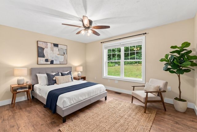 5 Chase Road, Londonderry, NH 03053