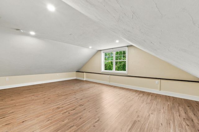 5 Chase Road, Londonderry, NH 03053