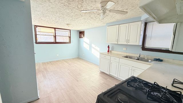 15020 woodlawn Avenue GARDEN, Dolton, IL 60419