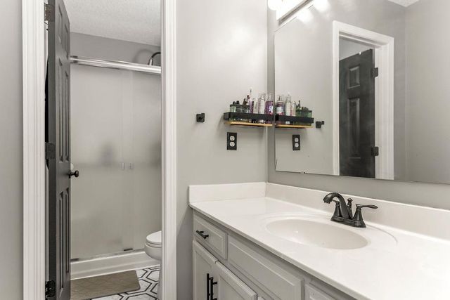 7224 N Pennsylvania Avenue, Kansas City, MO 64118