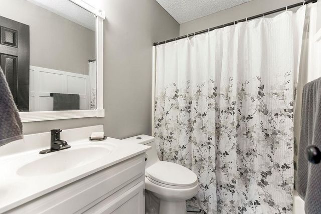 7224 N Pennsylvania Avenue, Kansas City, MO 64118