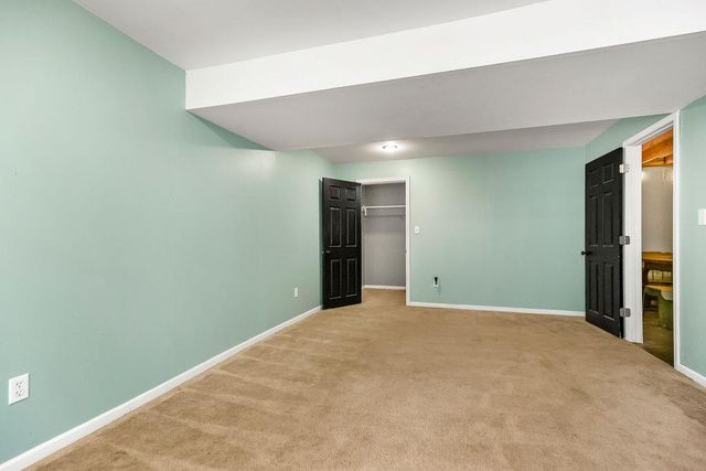 7224 N Pennsylvania Avenue, Kansas City, MO 64118