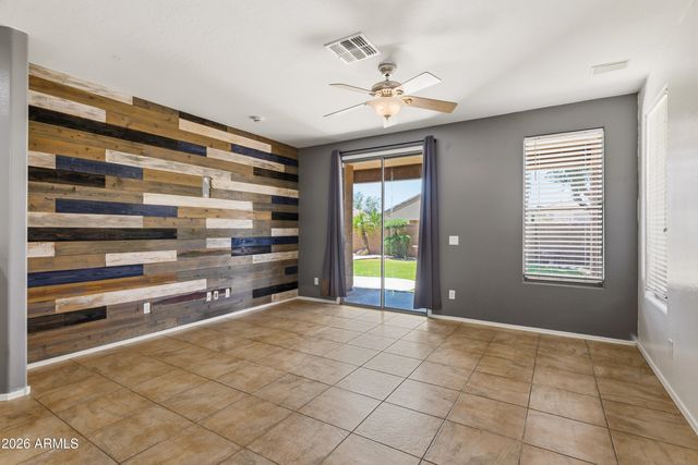 3525 W Quail Track Drive, Phoenix, AZ 85083