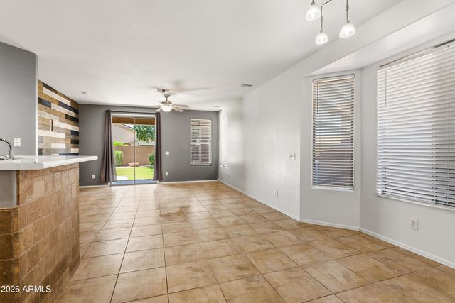 3525 W Quail Track Drive, Phoenix, AZ 85083