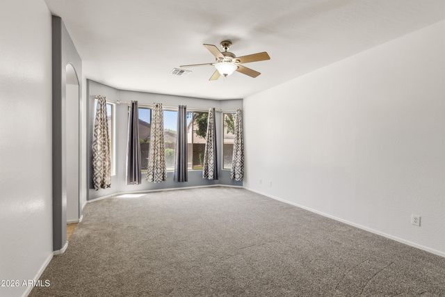 3525 W Quail Track Drive, Phoenix, AZ 85083