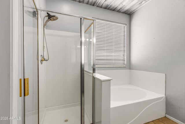 3525 W Quail Track Drive, Phoenix, AZ 85083