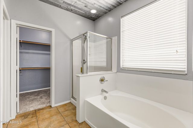 3525 W Quail Track Drive, Phoenix, AZ 85083