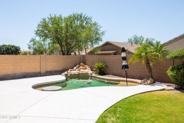 3525 W Quail Track Drive, Phoenix, AZ 85083