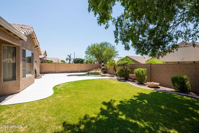 3525 W Quail Track Drive, Phoenix, AZ 85083