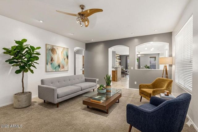 3525 W Quail Track Drive, Phoenix, AZ 85083