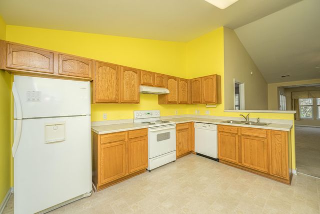 100 Moon Shadow Lane, Summerville, SC 29485