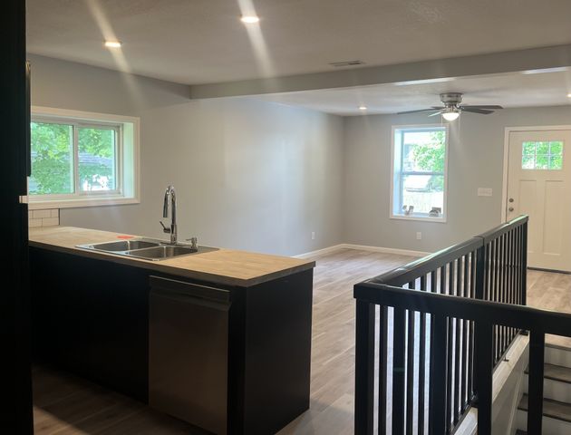 609 Central Ave, Clarksville, TN 37040