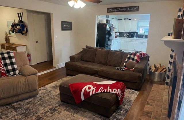 225 Cindy Avenue, Norman, OK 73071