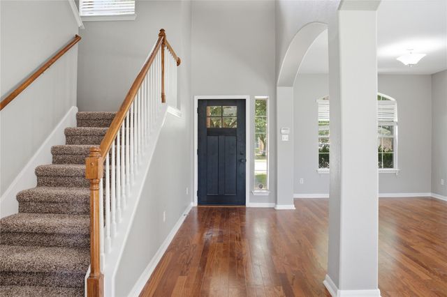 18305 Lake Edge CT, Pflugerville, TX 78660