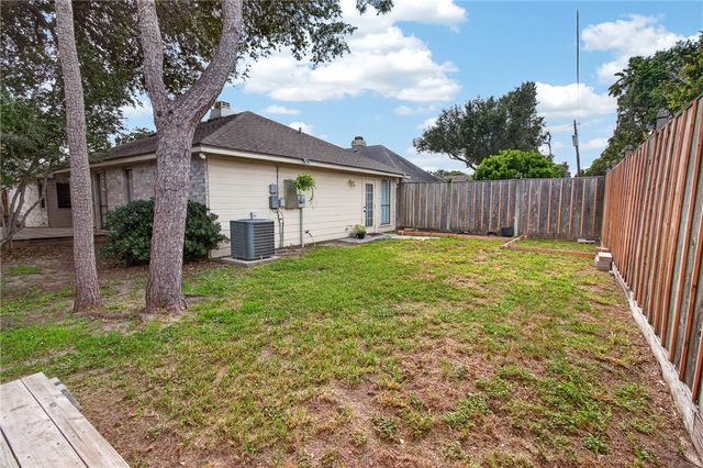 7162 Windbrook Lane, Corpus Christi, TX 78414