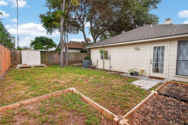 7162 Windbrook Lane, Corpus Christi, TX 78414