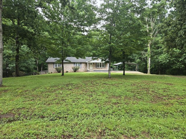 955 Dogwood Dr, New Johnsonville, TN 37134