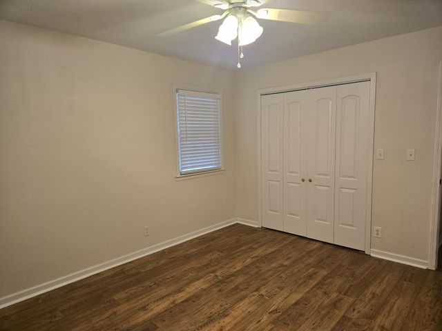 955 Dogwood Dr, New Johnsonville, TN 37134