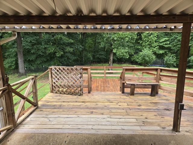 955 Dogwood Dr, New Johnsonville, TN 37134