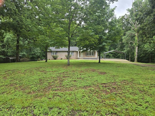 955 Dogwood Dr, New Johnsonville, TN 37134