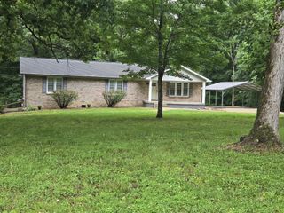 955 Dogwood Dr, New Johnsonville, TN 37134