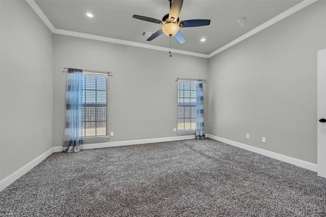 2401 Southridge Lane, Sherman, TX 75092