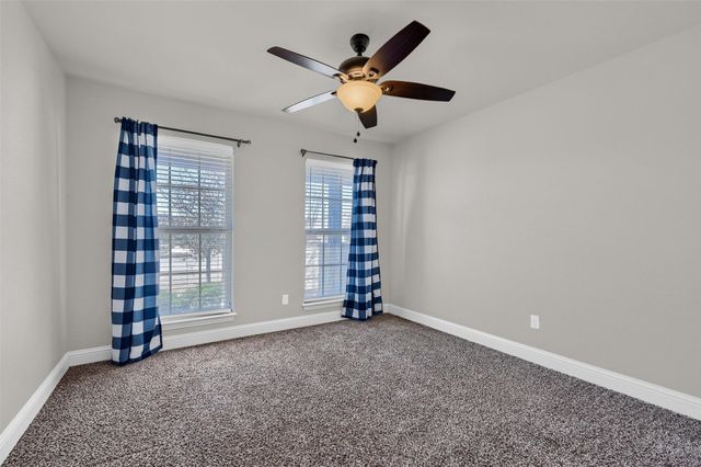 2401 Southridge Lane, Sherman, TX 75092