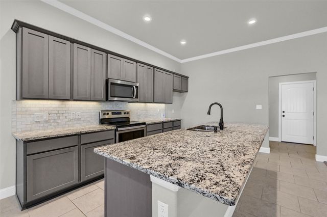 2401 Southridge Lane, Sherman, TX 75092