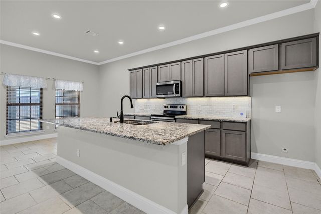 2401 Southridge Lane, Sherman, TX 75092