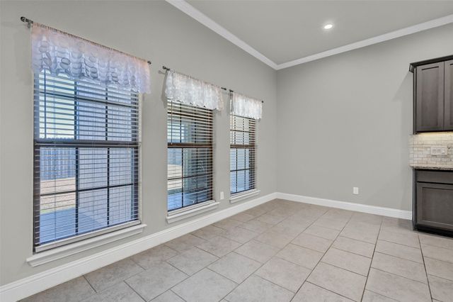 2401 Southridge Lane, Sherman, TX 75092