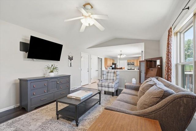 204 Temple Court, Mount Horeb, WI 53572