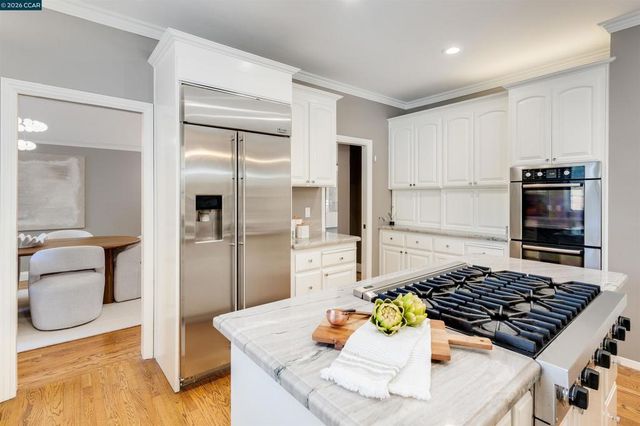 10 Bent Oak Ct, Danville, CA 94506