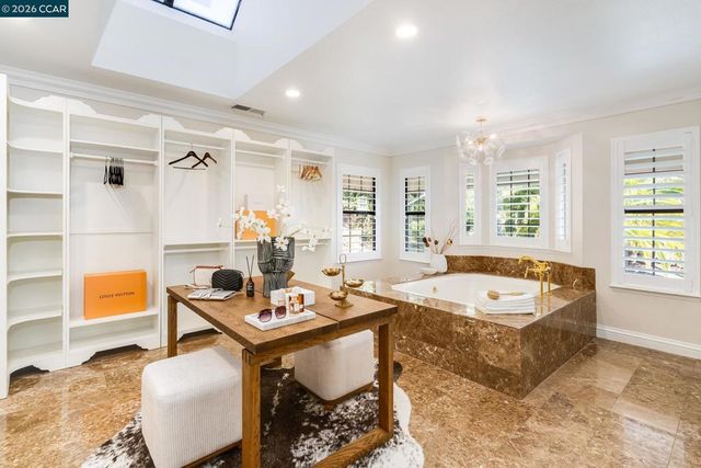 10 Bent Oak Ct, Danville, CA 94506