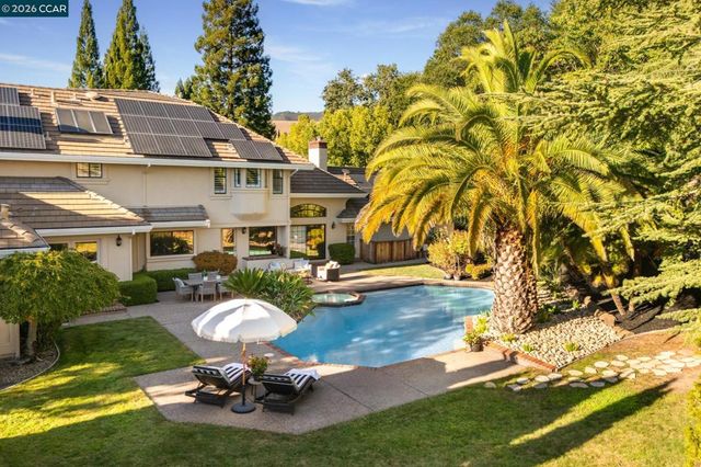 10 Bent Oak Ct, Danville, CA 94506