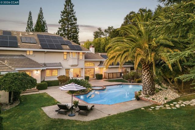 10 Bent Oak Ct, Danville, CA 94506