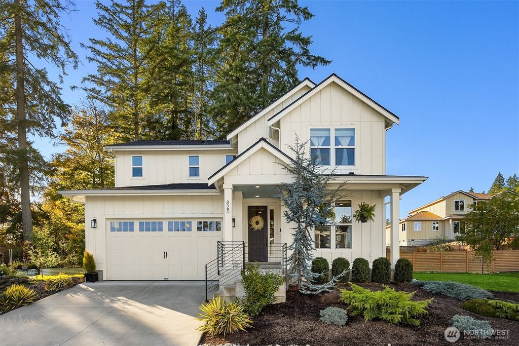 825 NW Finn Hill Road, Poulsbo, WA 98370