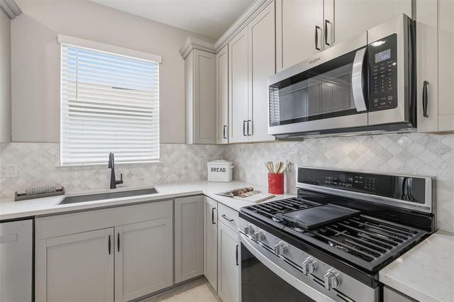 10462 SPRING TIDE WAY, Parrish, FL 34219