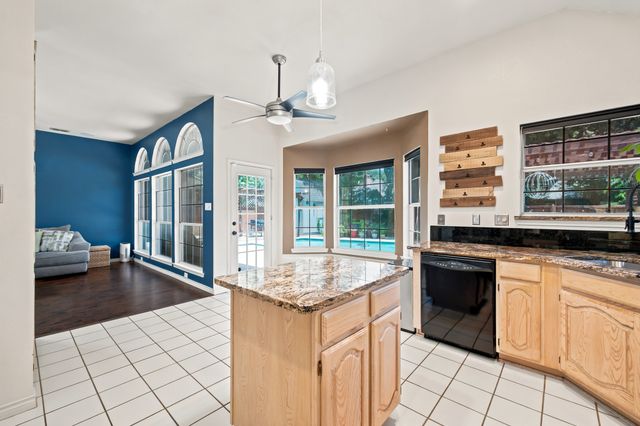 2916 Shadow Oak Court, Flower Mound, TX 75028