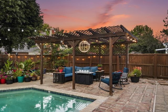 2916 Shadow Oak Court, Flower Mound, TX 75028