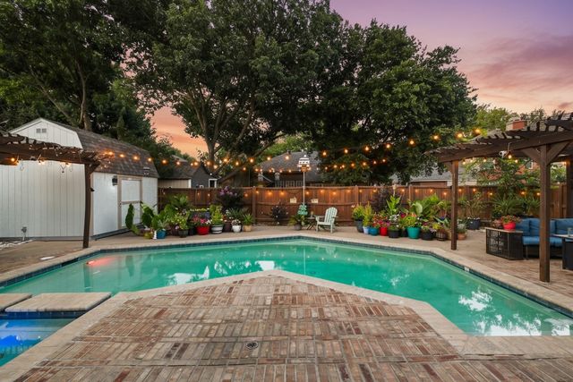 2916 Shadow Oak Court, Flower Mound, TX 75028