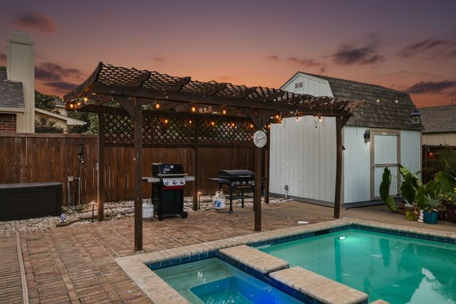 2916 Shadow Oak Court, Flower Mound, TX 75028