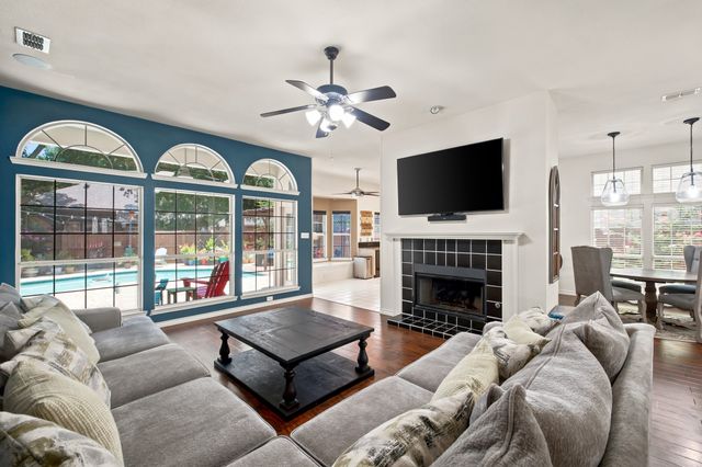 2916 Shadow Oak Court, Flower Mound, TX 75028