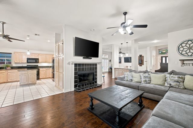 2916 Shadow Oak Court, Flower Mound, TX 75028