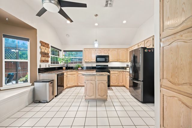 2916 Shadow Oak Court, Flower Mound, TX 75028