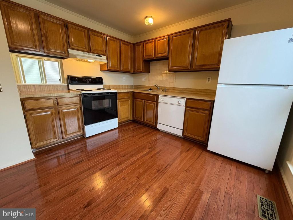 Image 13 of property listing at 1724 WORTHINGTON CT, Frederick, MD 21702