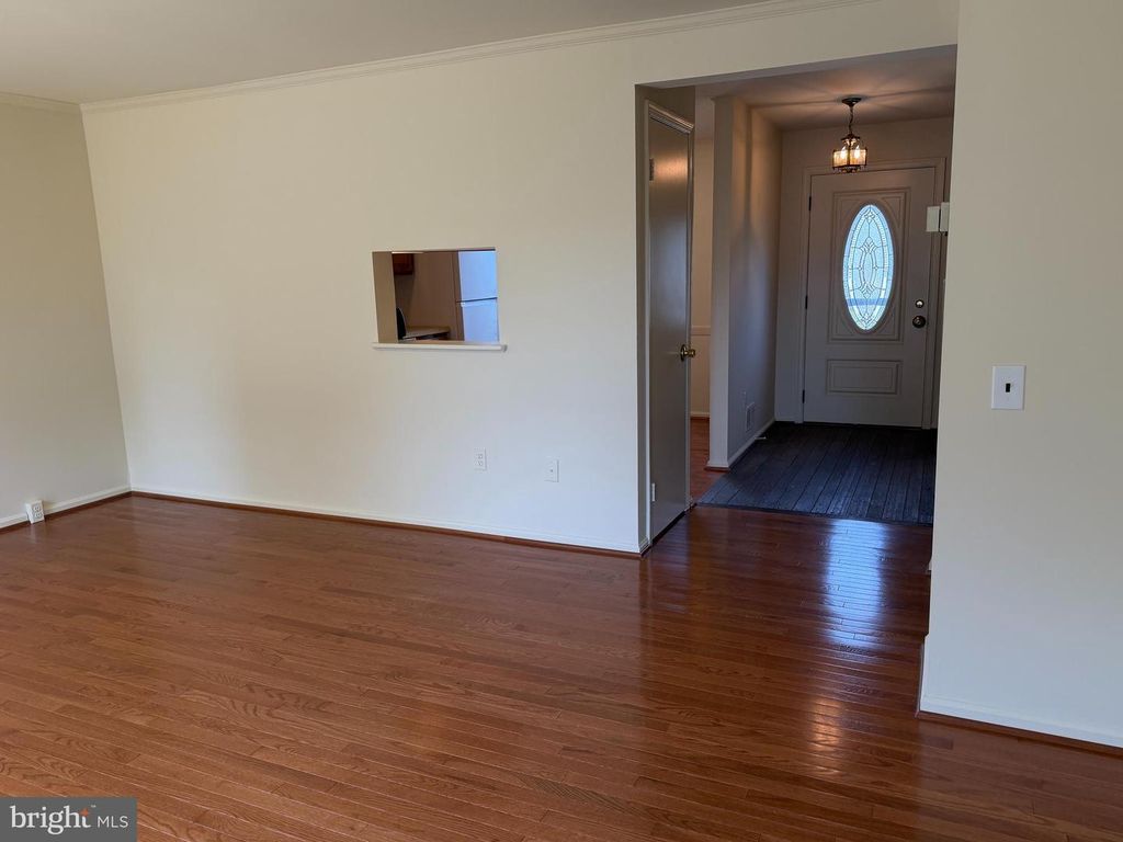 Image 15 of property listing at 1724 WORTHINGTON CT, Frederick, MD 21702