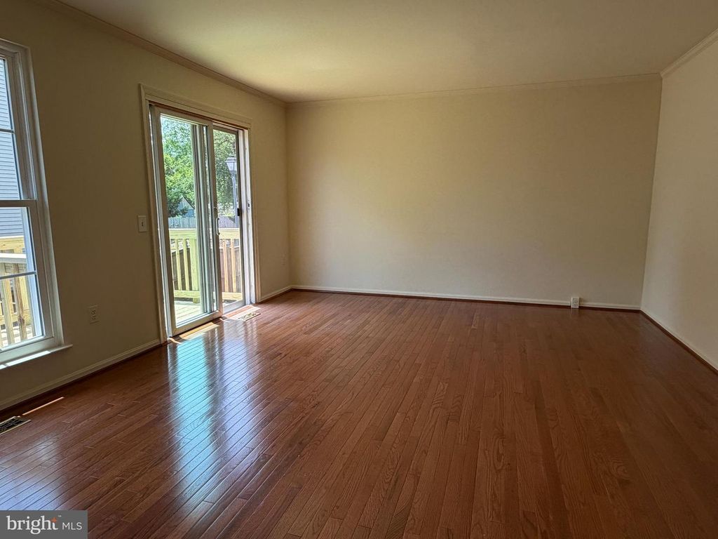 Image 17 of property listing at 1724 WORTHINGTON CT, Frederick, MD 21702