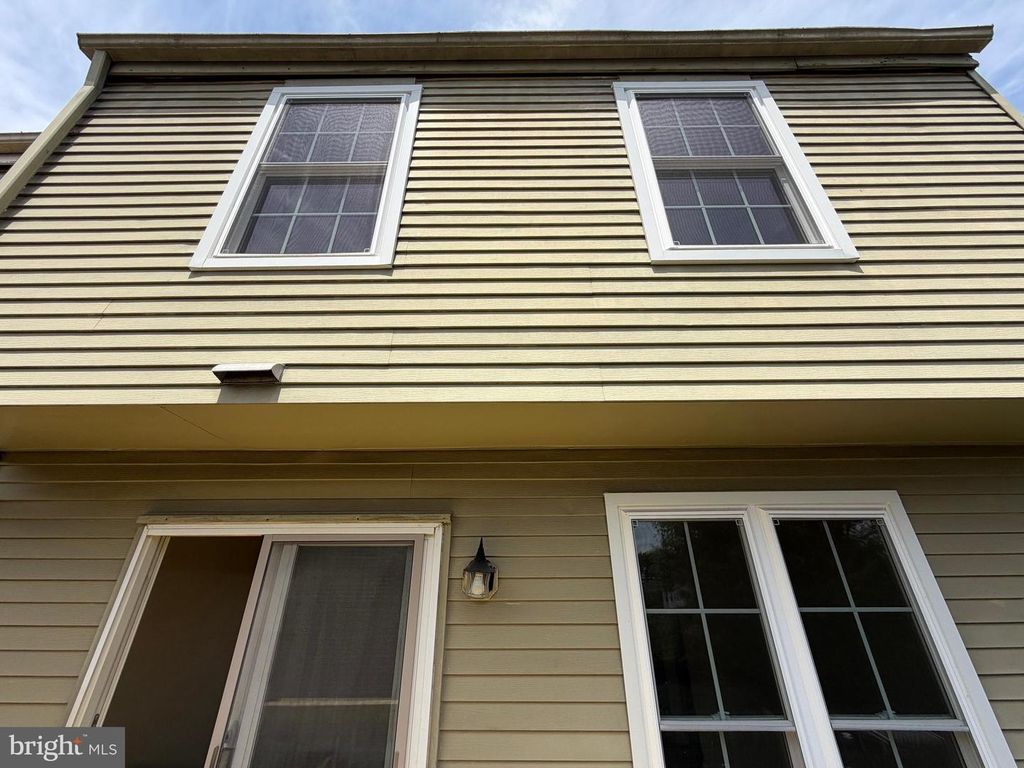 Image 23 of property listing at 1724 WORTHINGTON CT, Frederick, MD 21702